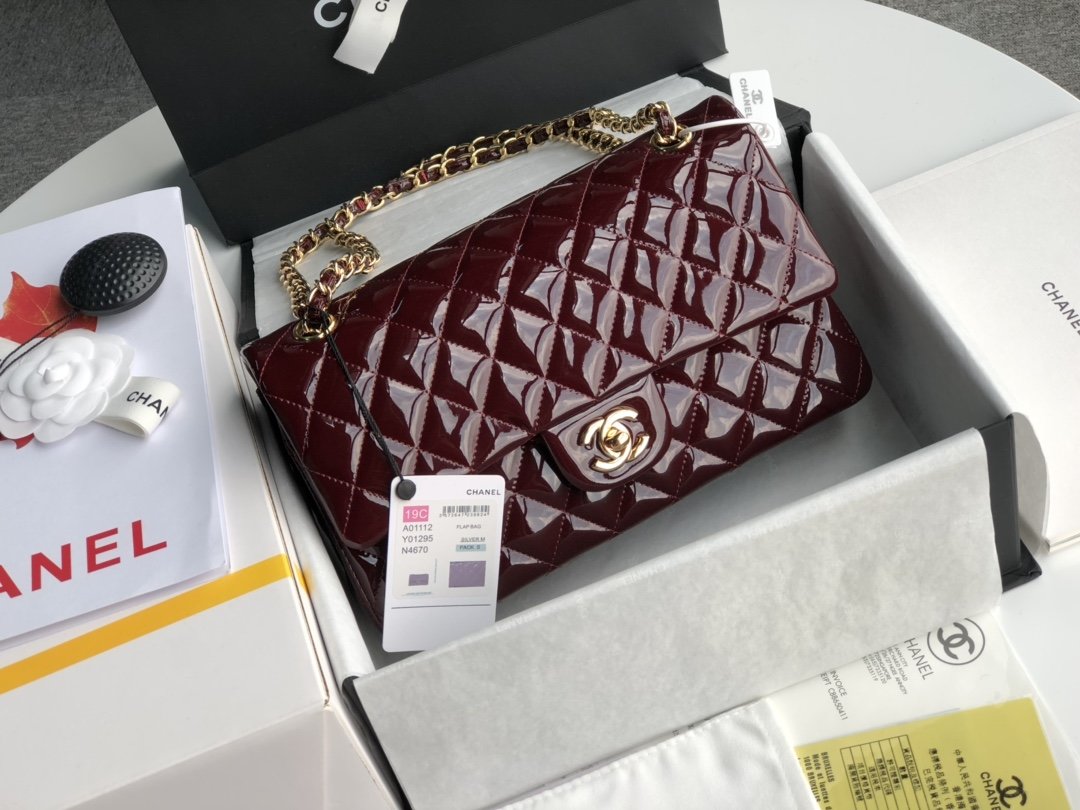 ๐A1112 date red patent leather gold spot