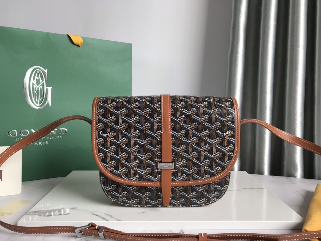 Goya's new Belvédère single messenger bag