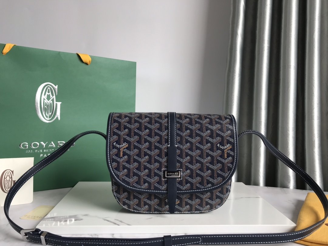 Goya's new Belvédère single messenger bag