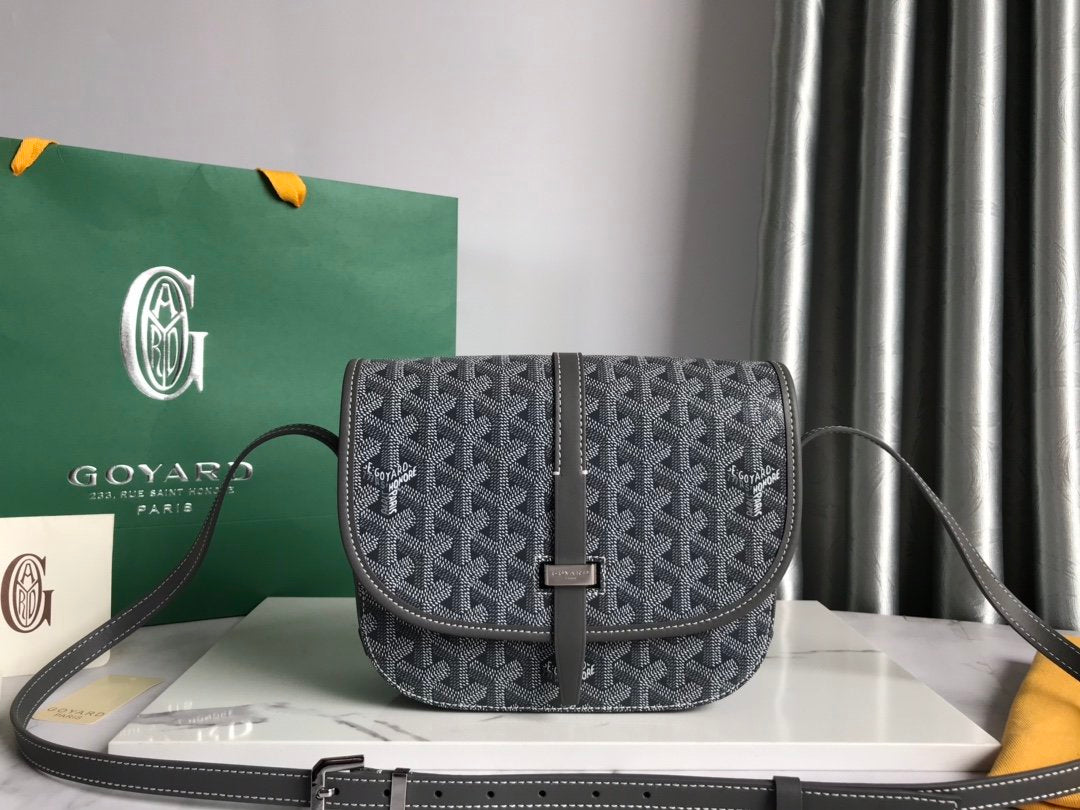 Goya's new Belvédère single messenger bag