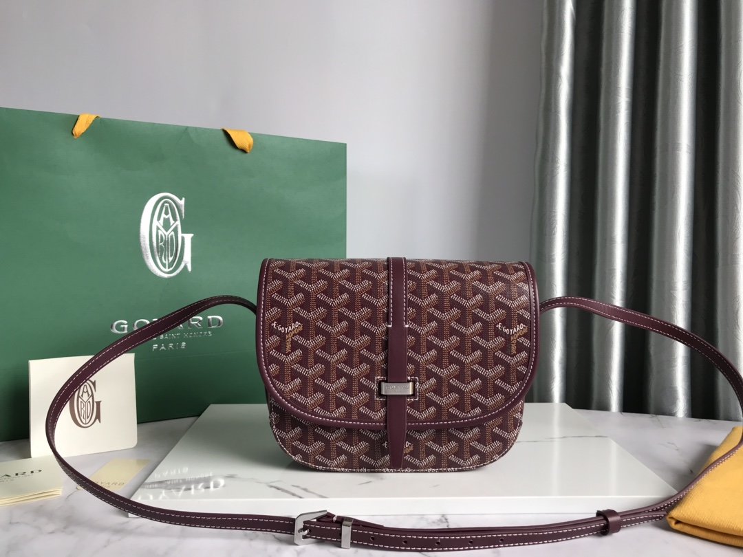 Goya's new Belvédère single messenger bag