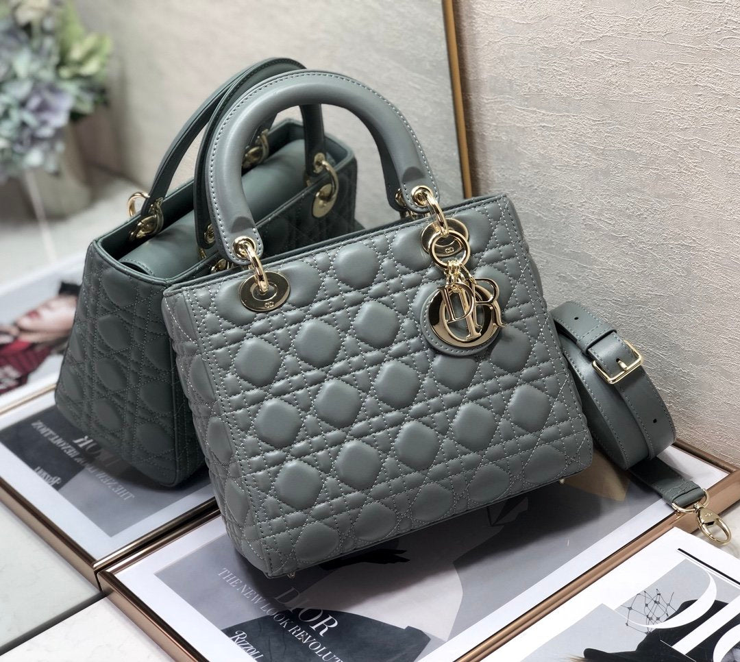 Explosive style 💕Return goods Lady Dior classic 5⃣️ lattice 🍡24cm 6605