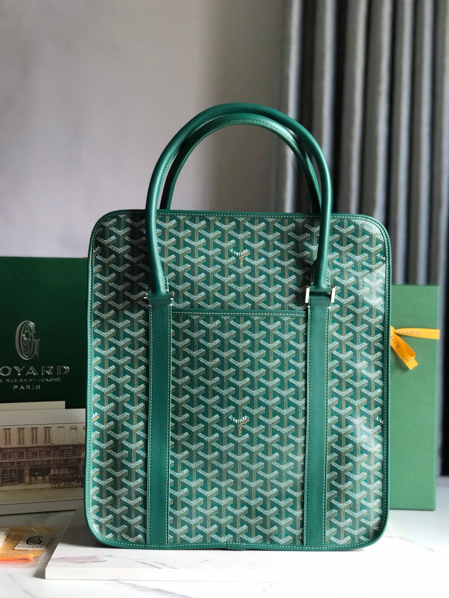 Bourgogne vertical briefcase
