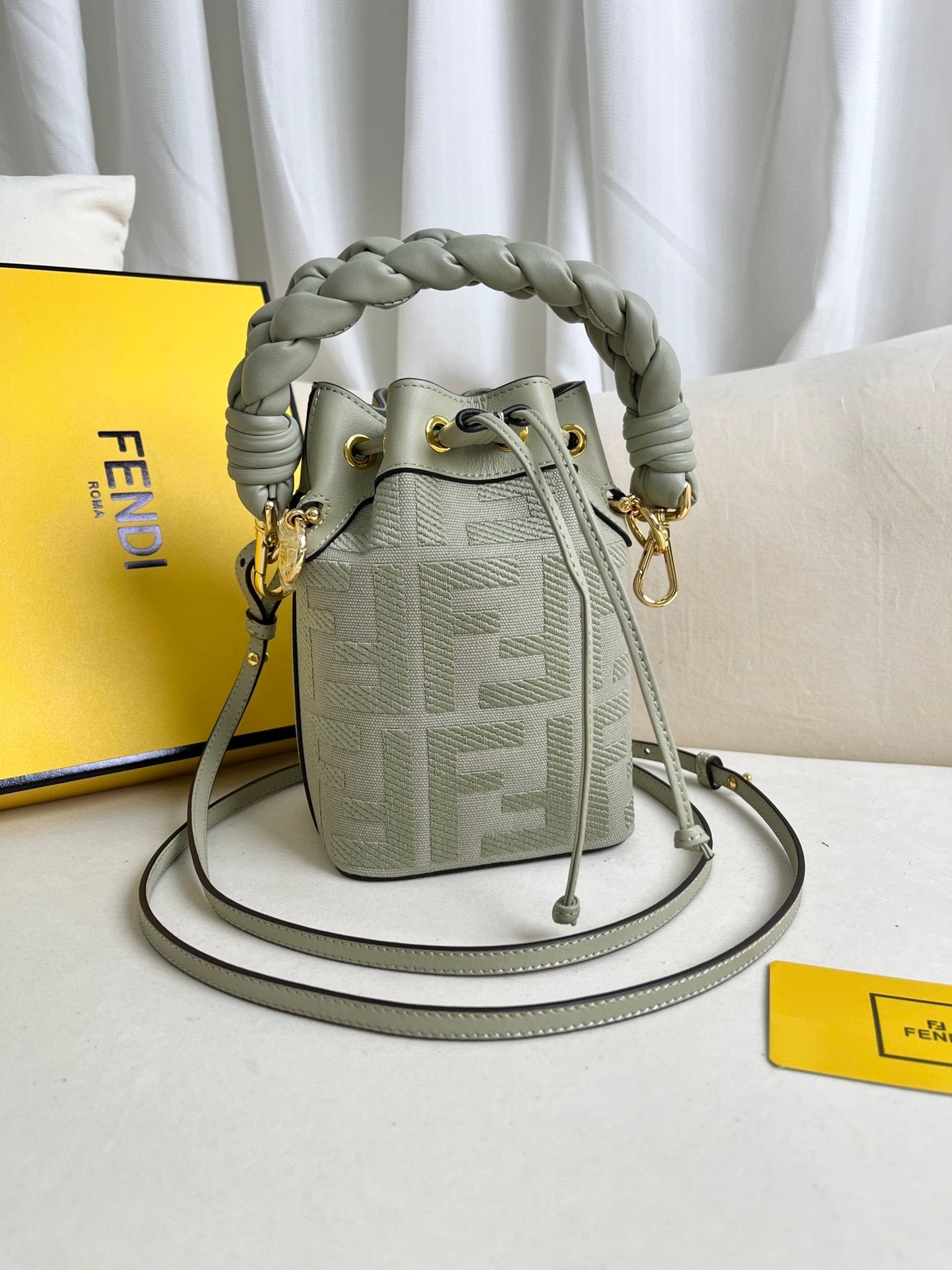 Fendi classic explosion ๐ double F bucket bag.