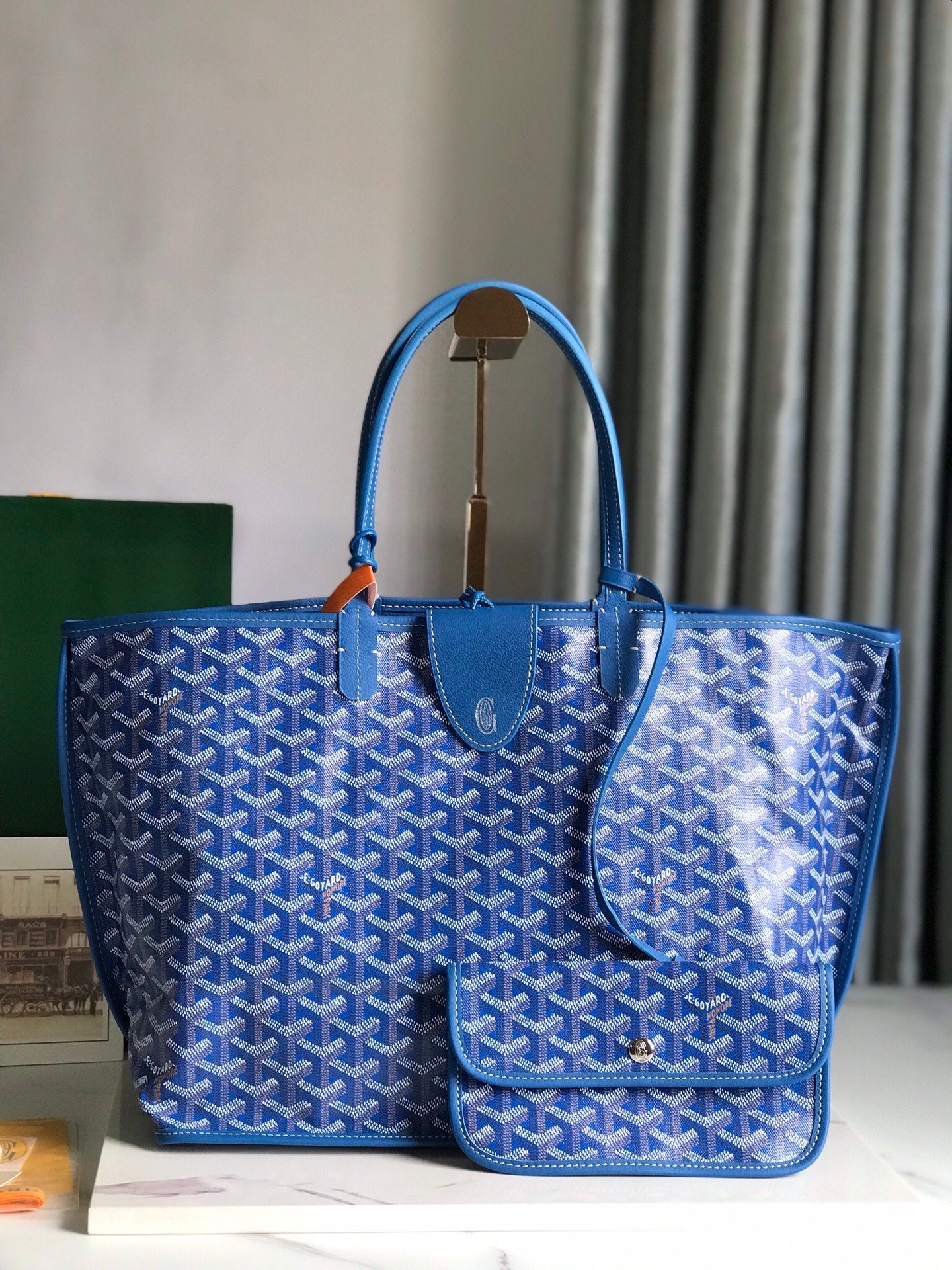 ❤️Reversible Anjou Reversible Tote Trumpet