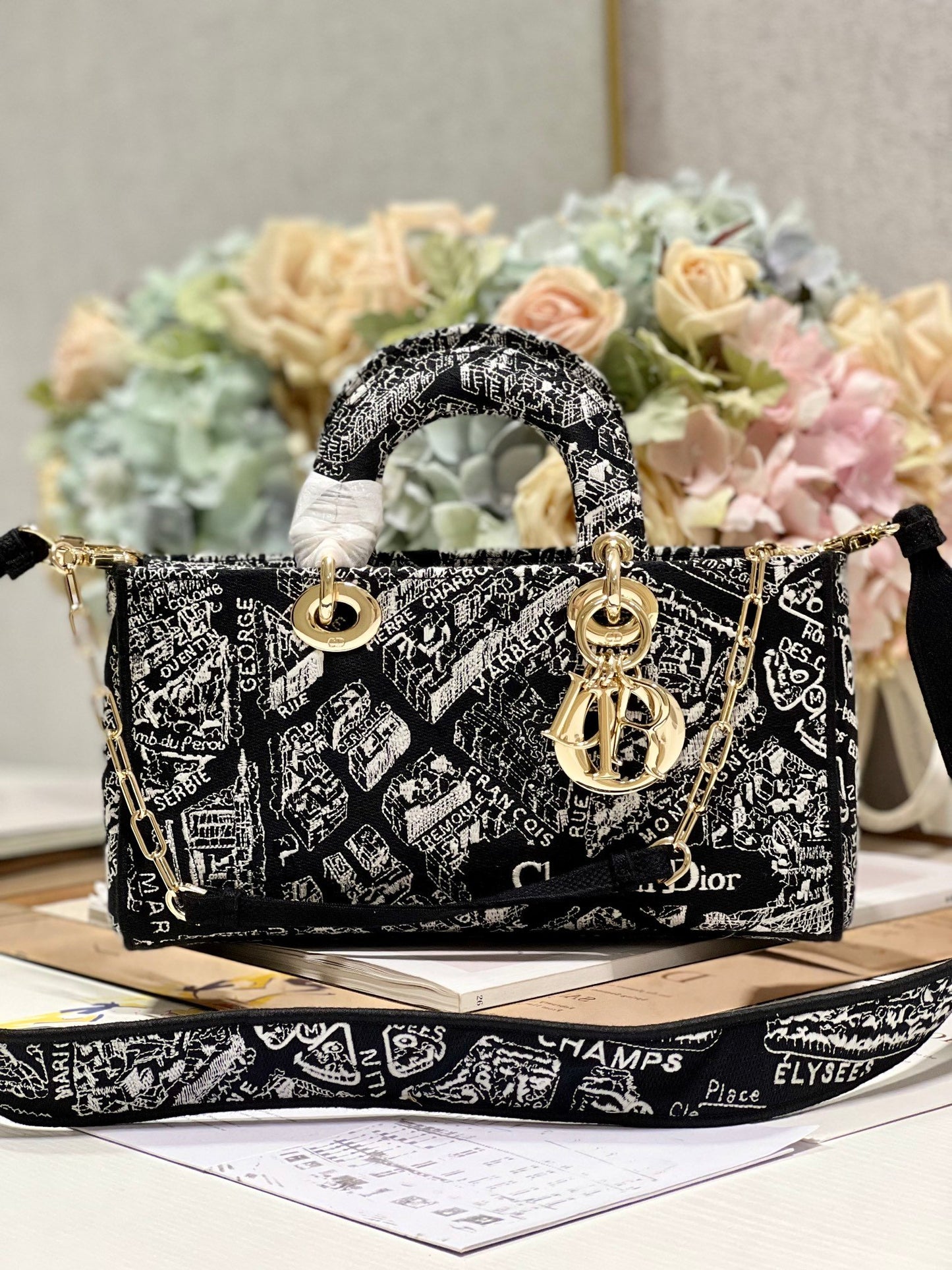 LADY D-JOY Embroidered Bag "Black Paris"