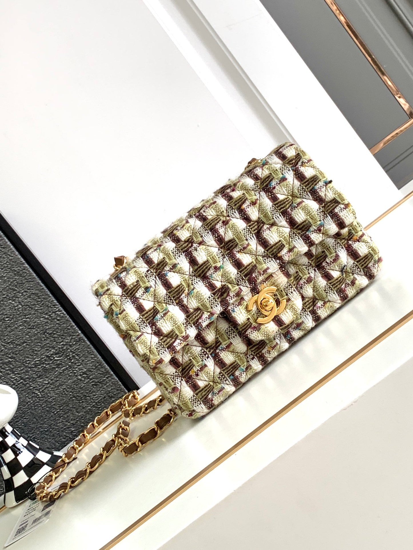 You can choose from two sizes of Cf mud cloth woolen 20cm and 25cm! Spring and summer elegant fashion trend ๐ซ๐ซ๐ซ