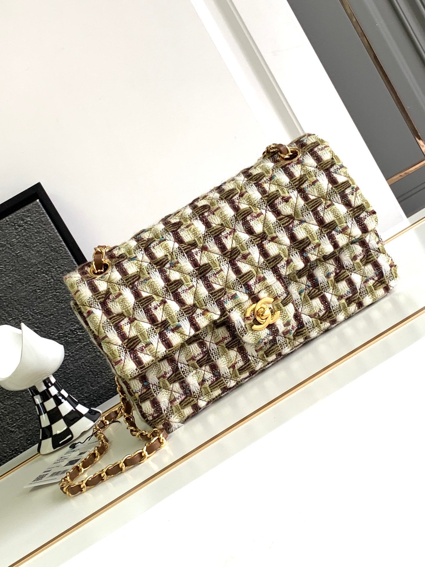 You can choose from two sizes of Cf mud cloth woolen 20cm and 25cm! Spring and summer elegant fashion trend ๐ซ๐ซ๐ซ