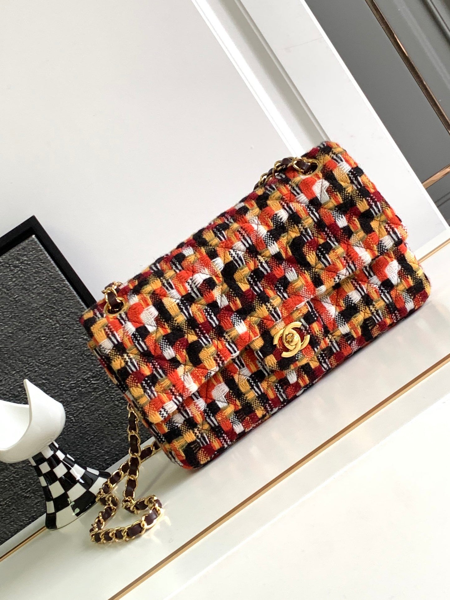 You can choose from two sizes of Cf mud cloth woolen 20cm and 25cm! Spring and summer elegant fashion trend ๐ซ๐ซ๐ซ