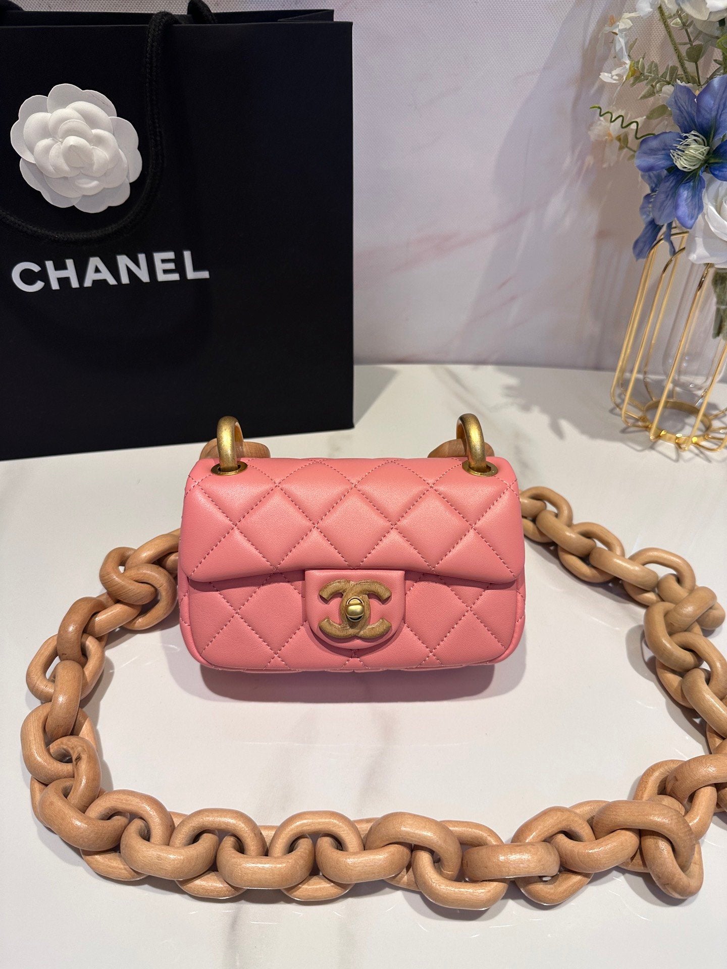 Chanel23A đ¤Handcraft workshop cfminiâď¸Itâs better to plant grass firstâ