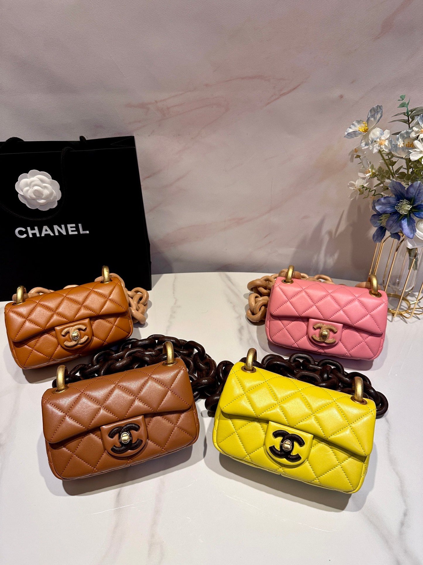 Chanel23A đ¤Handcraft workshop cfminiâď¸Itâs better to plant grass firstâ