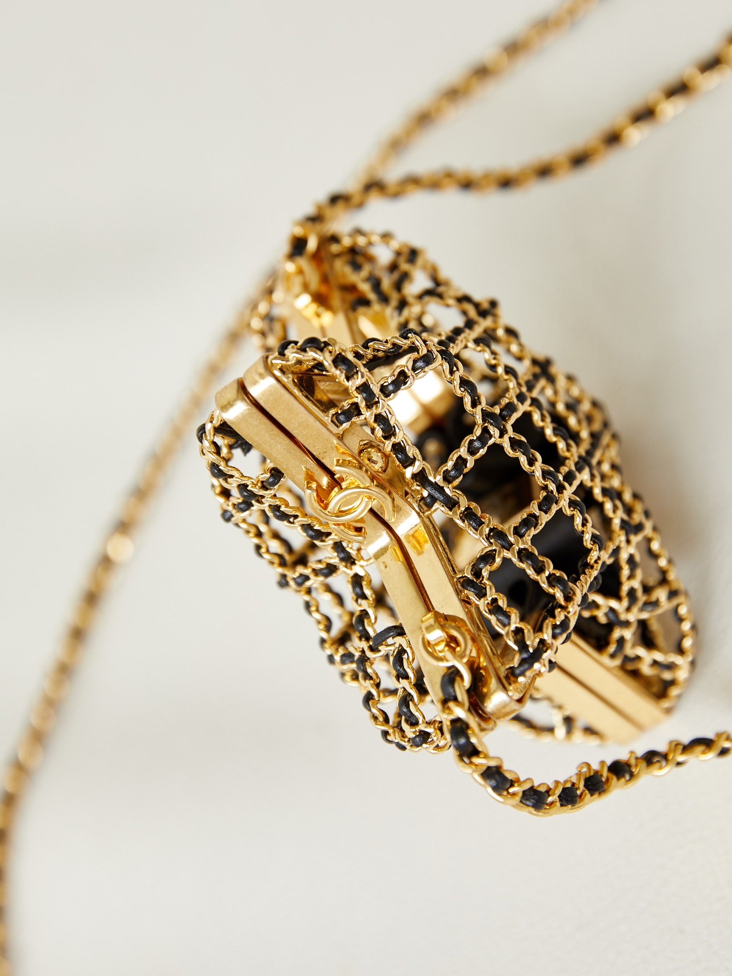 Star Rigid Evening Bag in Shiny Metal!