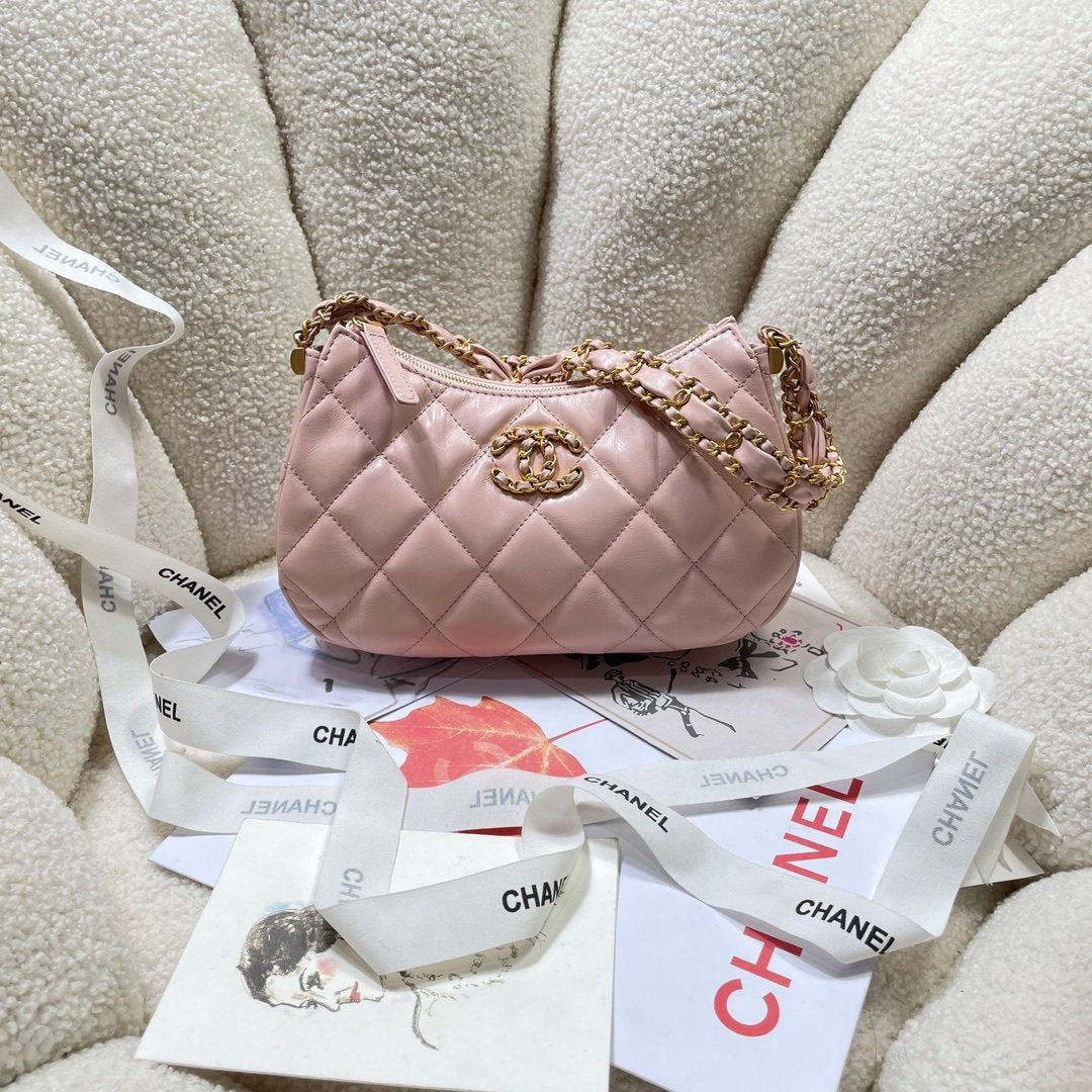 New models in stock! ๐23khobo armpit bag is so cool!