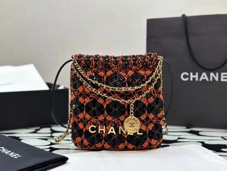 🌸🦋CHANEL 22 mini handbag🦋🌸