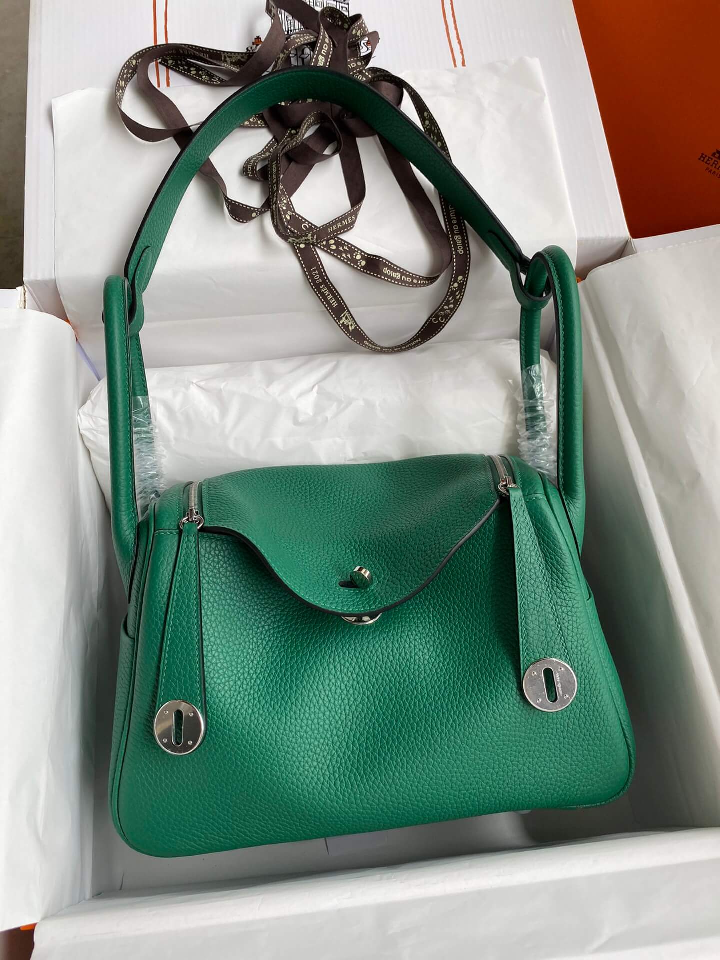 LD26cm,Peacock green silver buckle