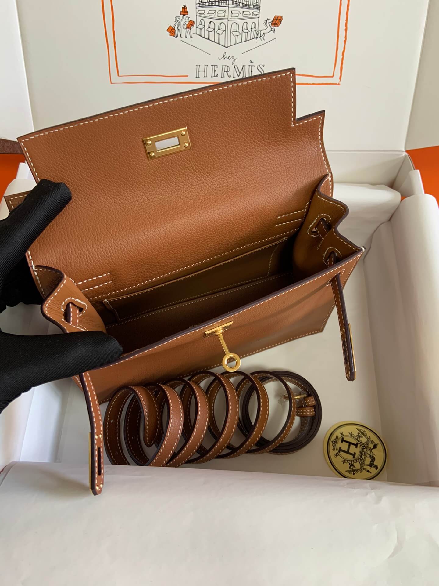 Ky danse 22cm , golden brown