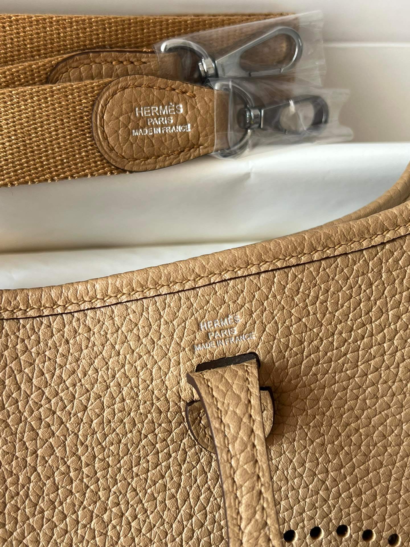 Evelyne17cm, biscuit color