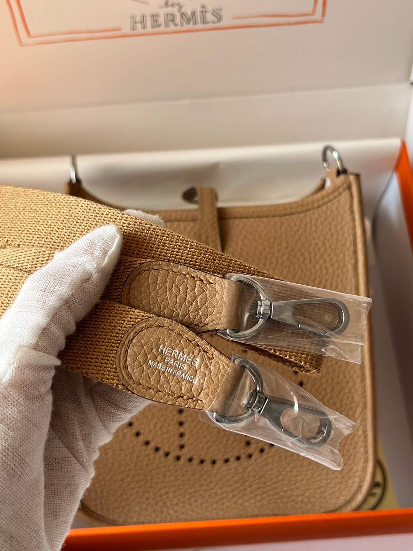 Evelyne17cm, biscuit color
