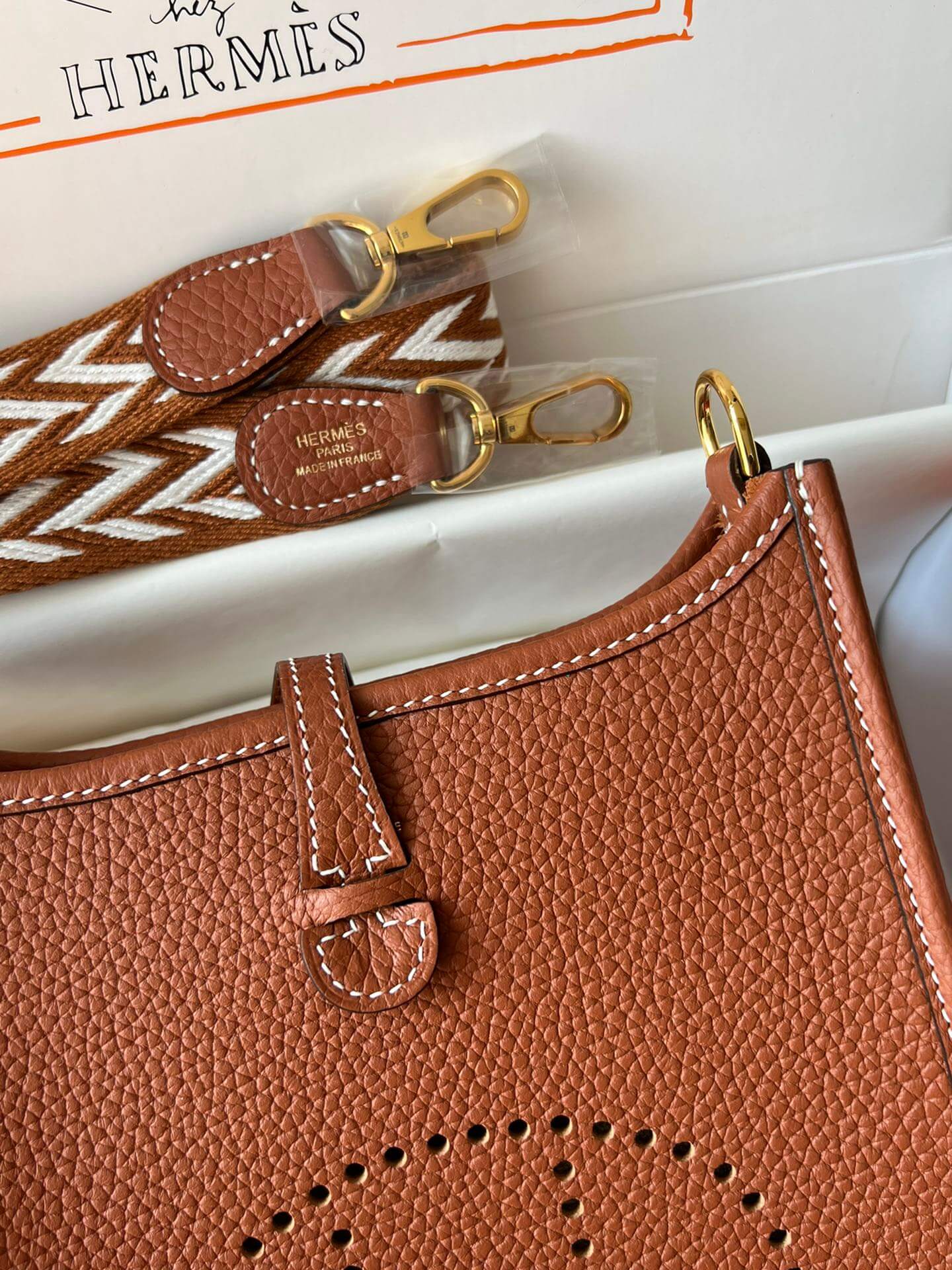 Evelyne17cm, golden brown