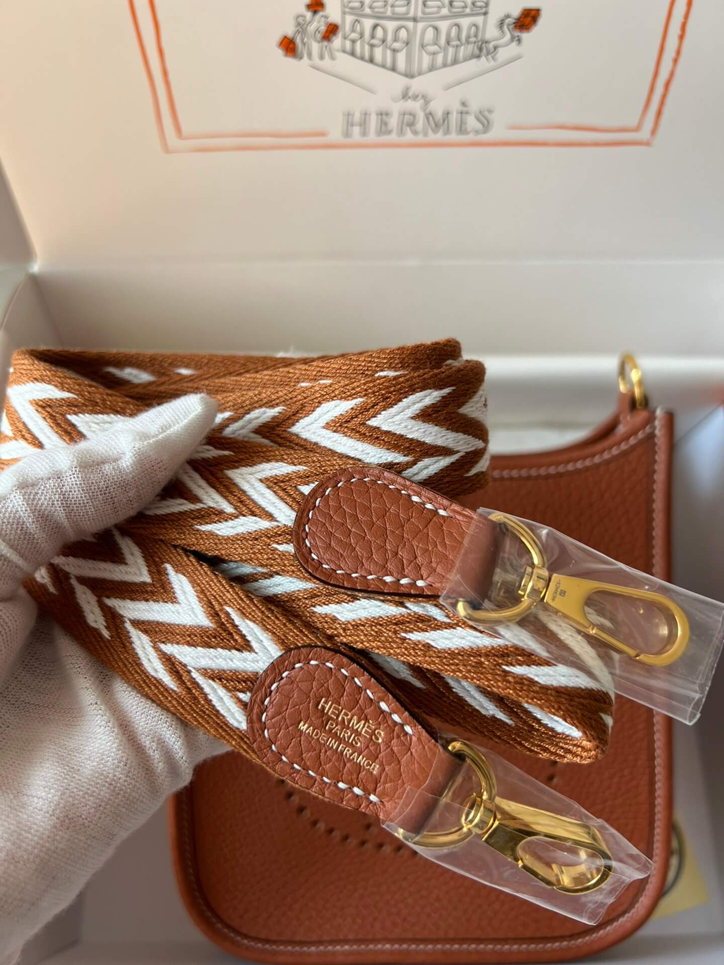 Evelyne17cm, golden brown