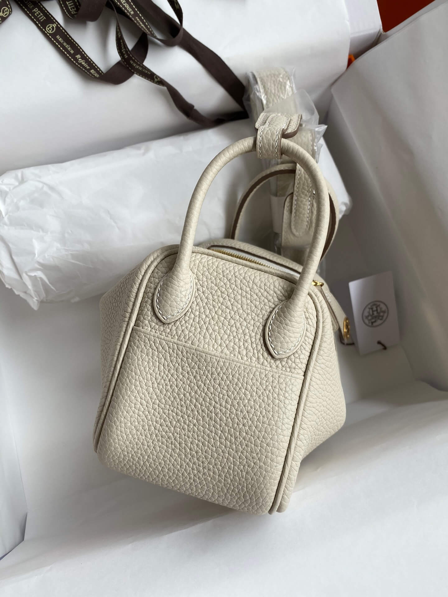 LD19cm, milkshake white