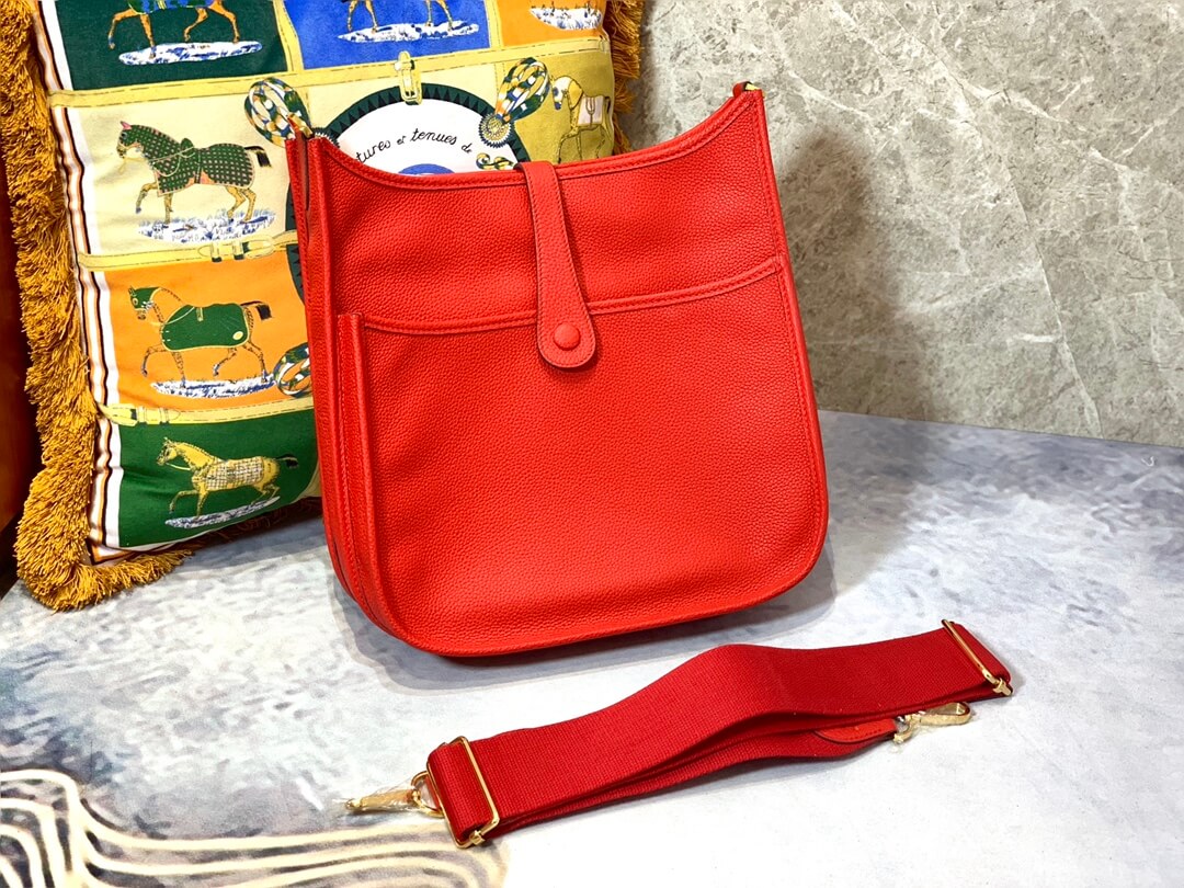 Evelyne29cm: red