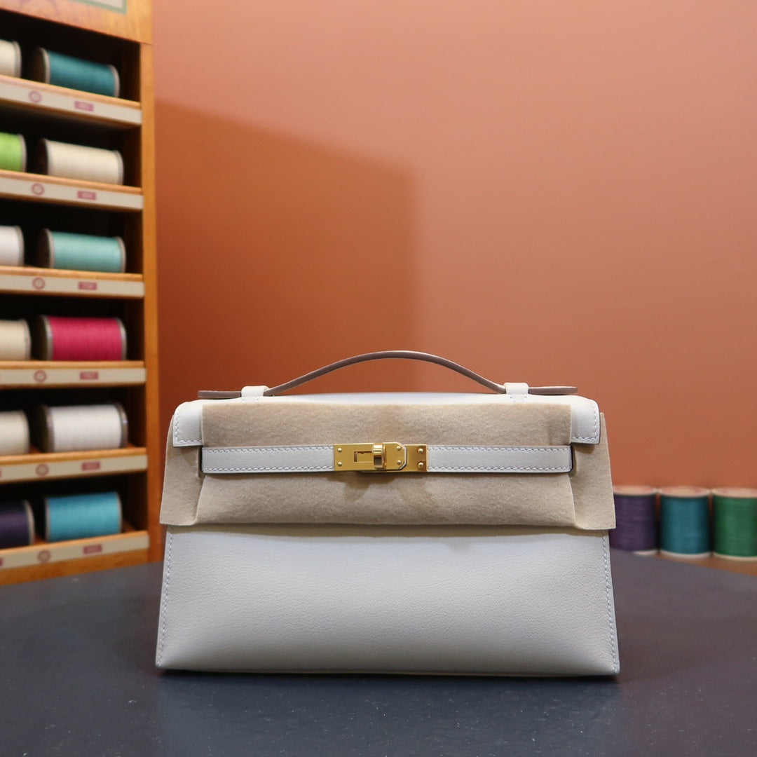 KL, 22cmswift: milkshake white