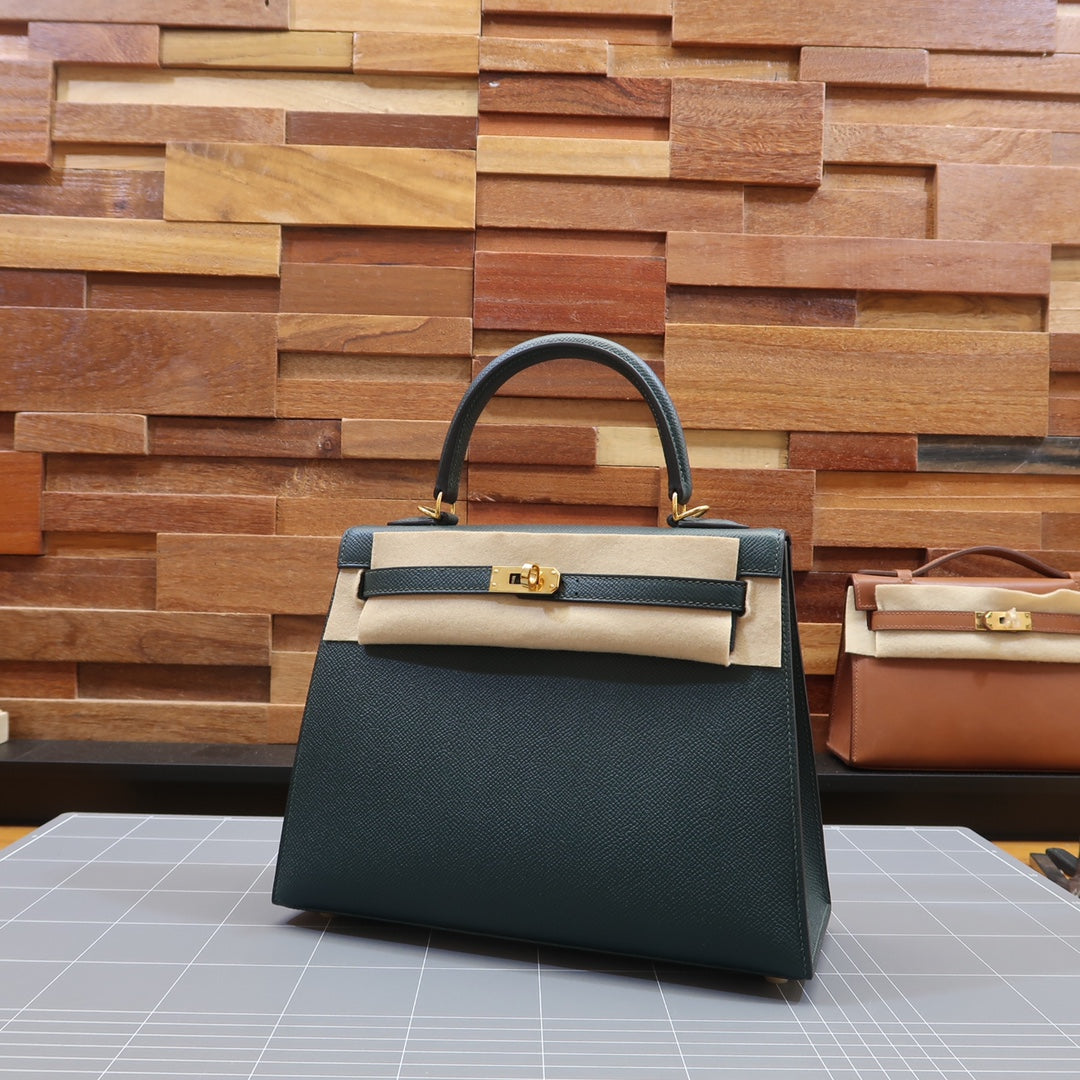 KL25cmepsom: Pine green