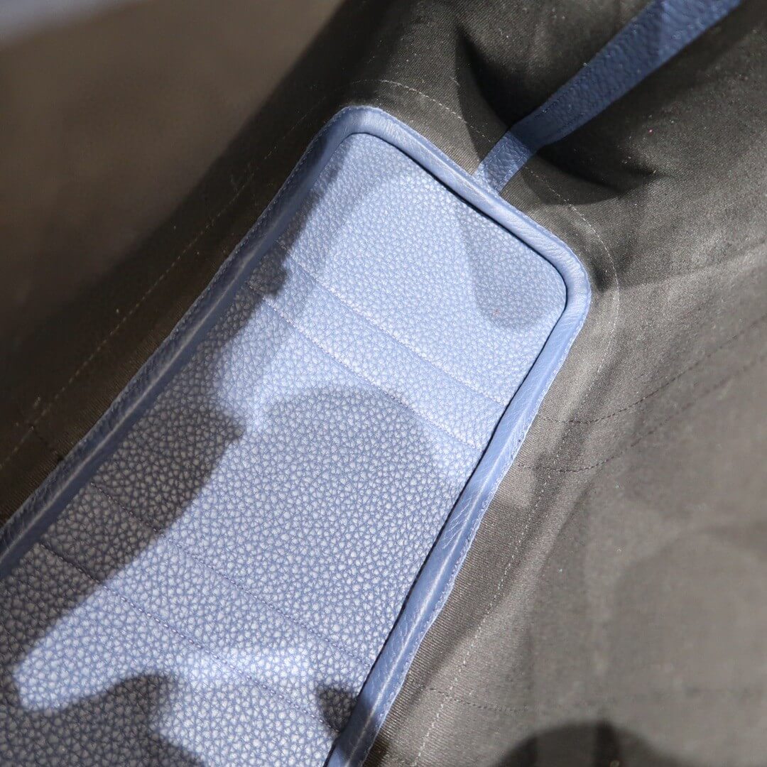 garden: Canvas bright blue