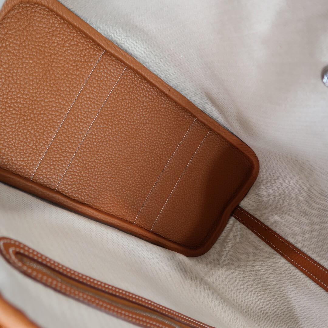 garden: golden brown