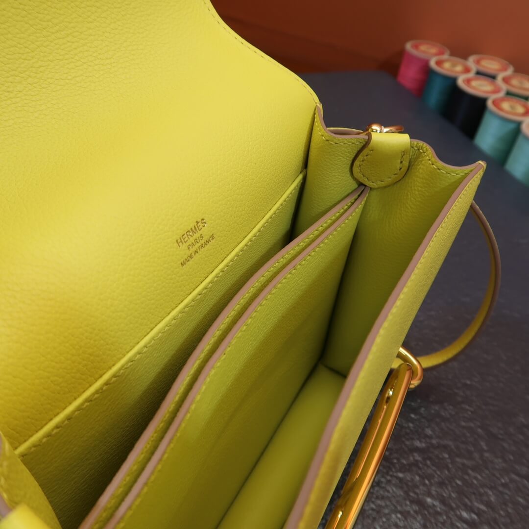 Roulis: lemon yellow