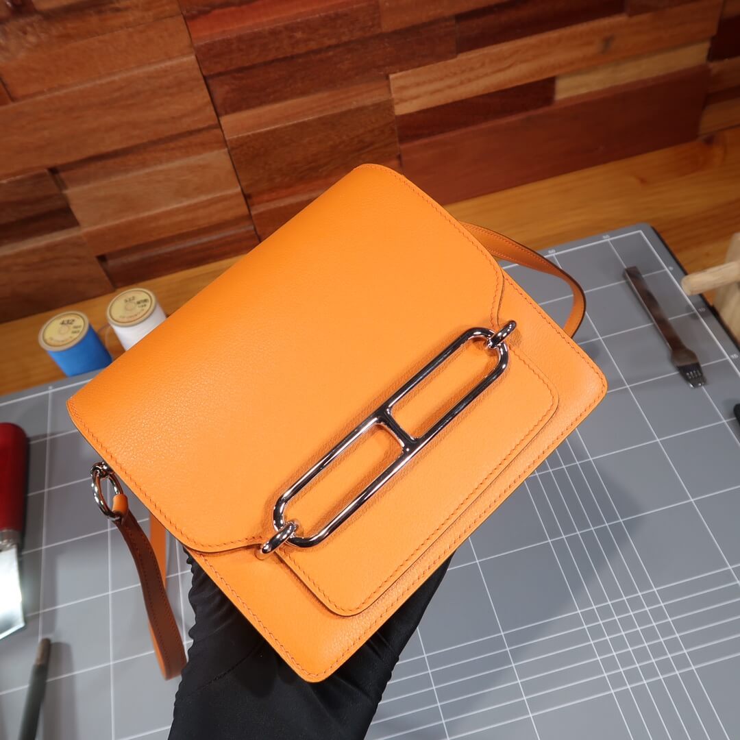Roulis: Orange