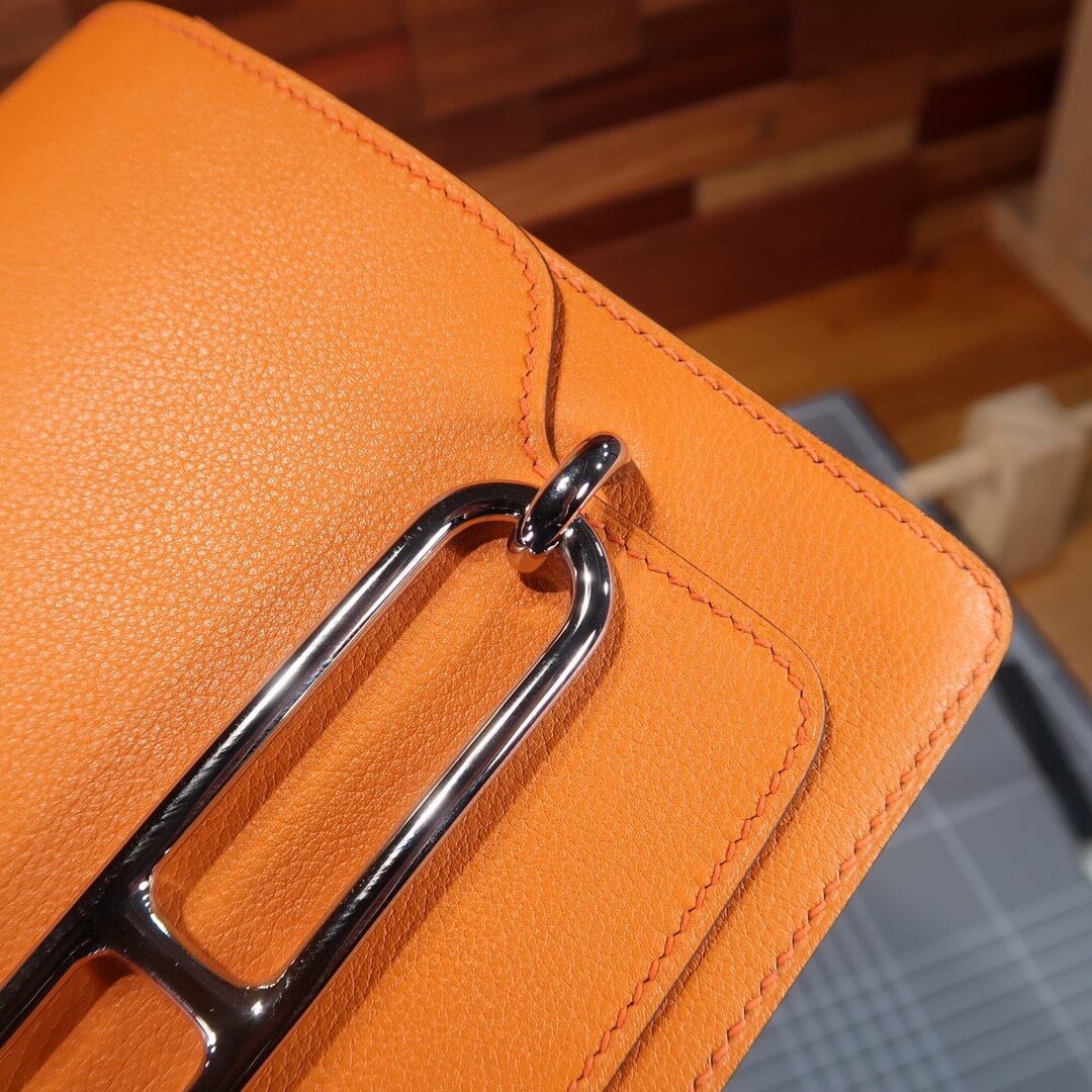 Roulis: Orange