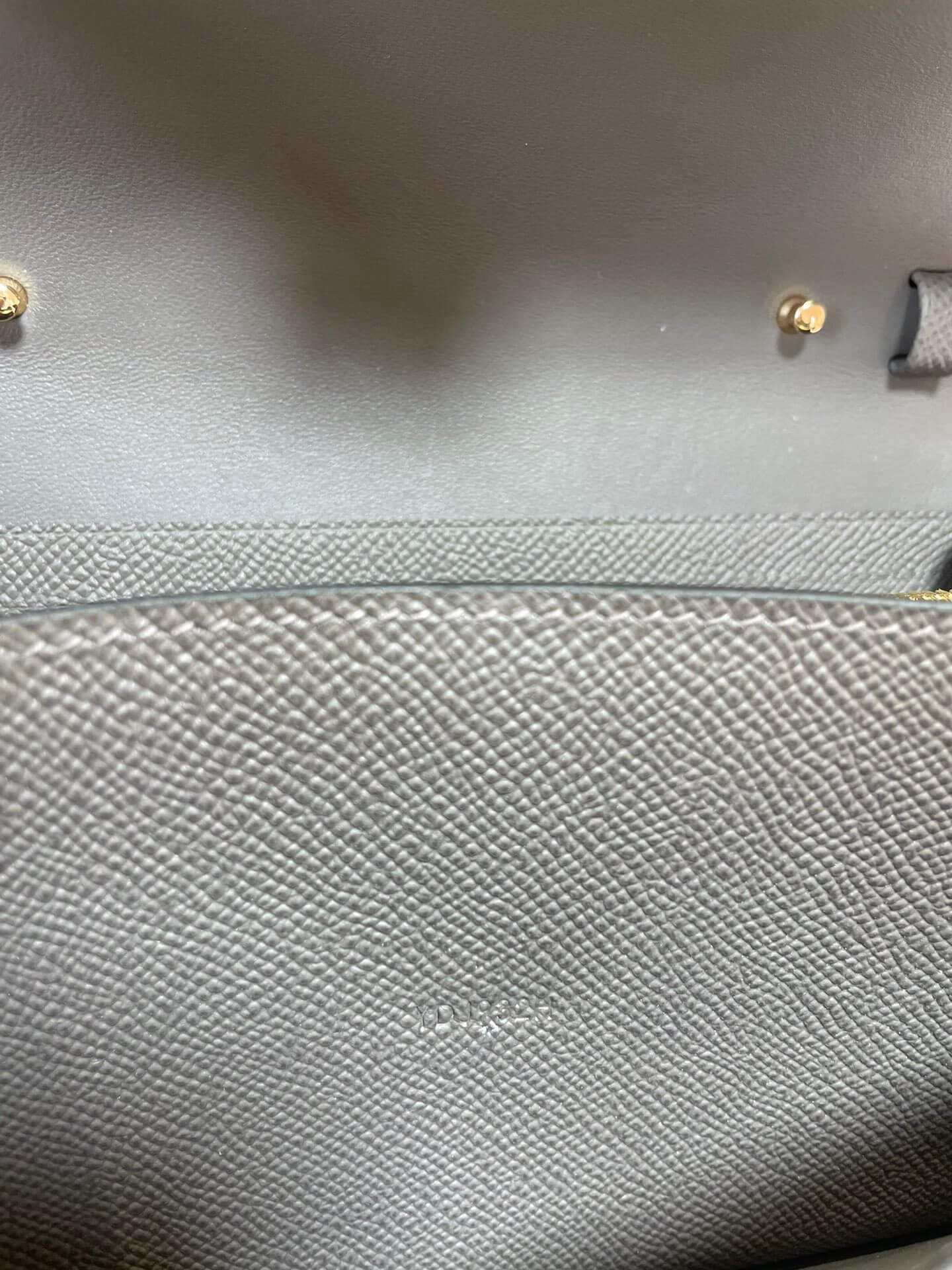 ConstanceTo Go: Pewter Gray