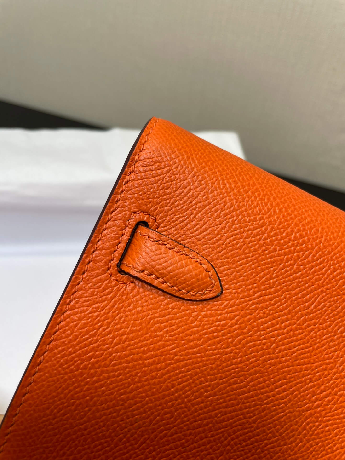 kelly woc: orange