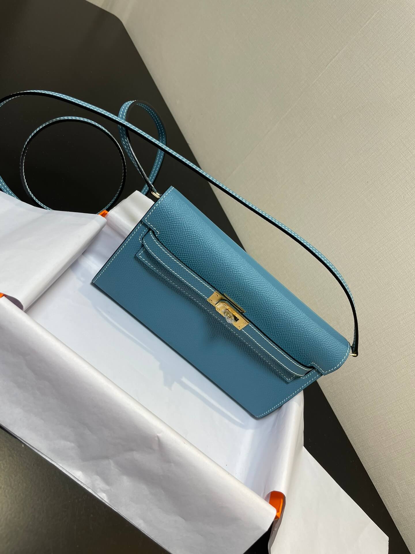 kelly woc: denim blue