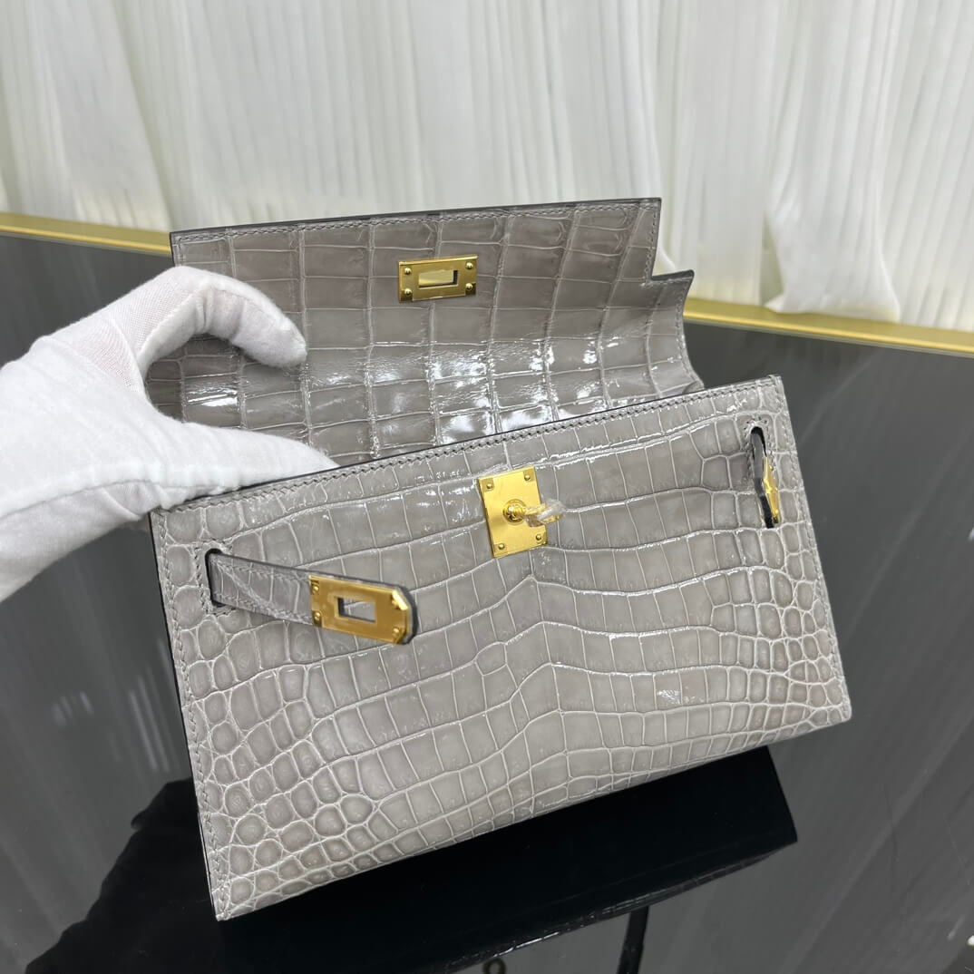A generation of imported Nile crocodile leather hand-sewn💕