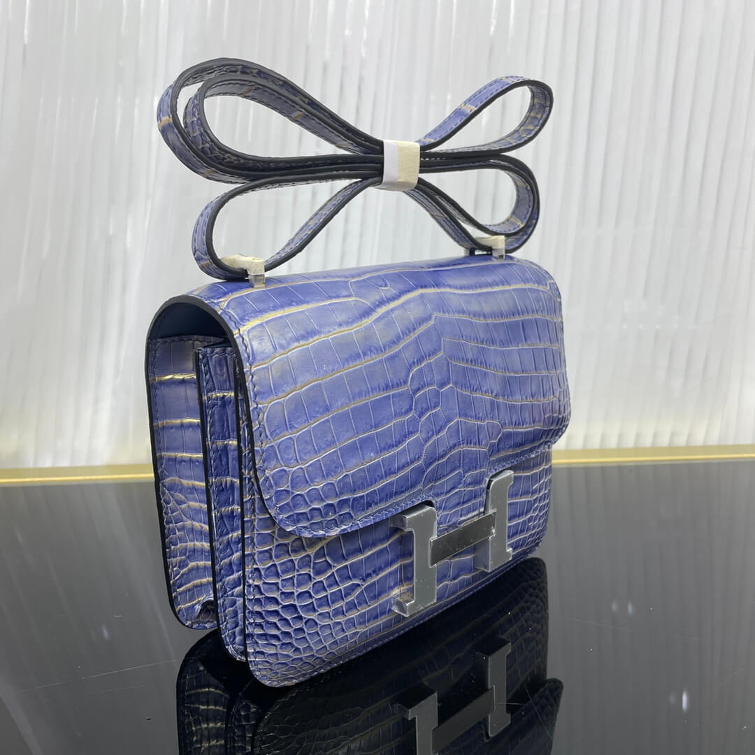 Imported matte crocodile Kangkang 19cm, hand-stitched with wax thread💕