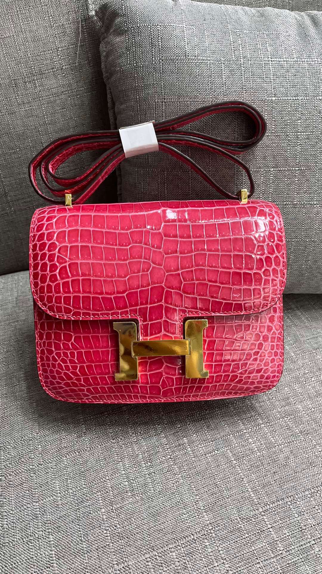 Imported HCP glossy crocodile Kangkang 19cm, extreme pink hand-stitched wax thread💕