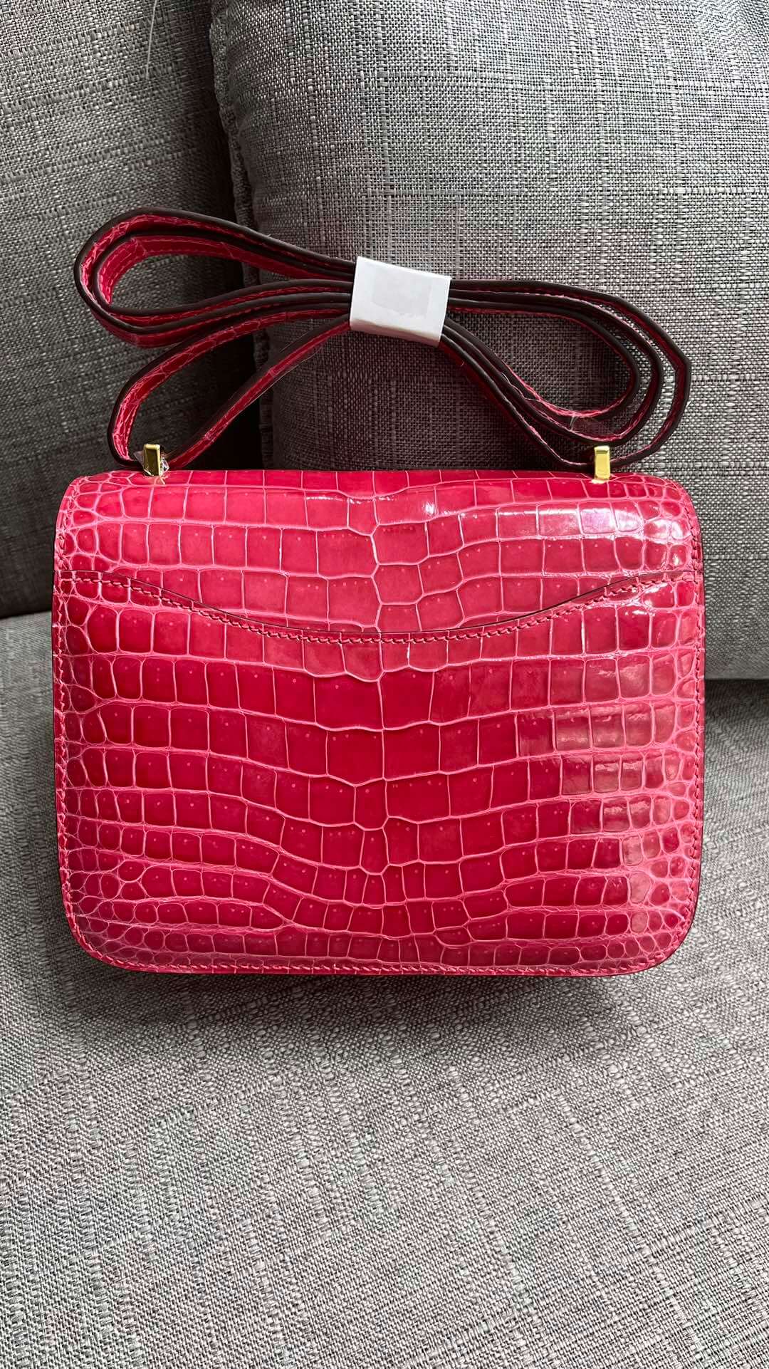Imported HCP glossy crocodile Kangkang 19cm, extreme pink hand-stitched wax thread💕