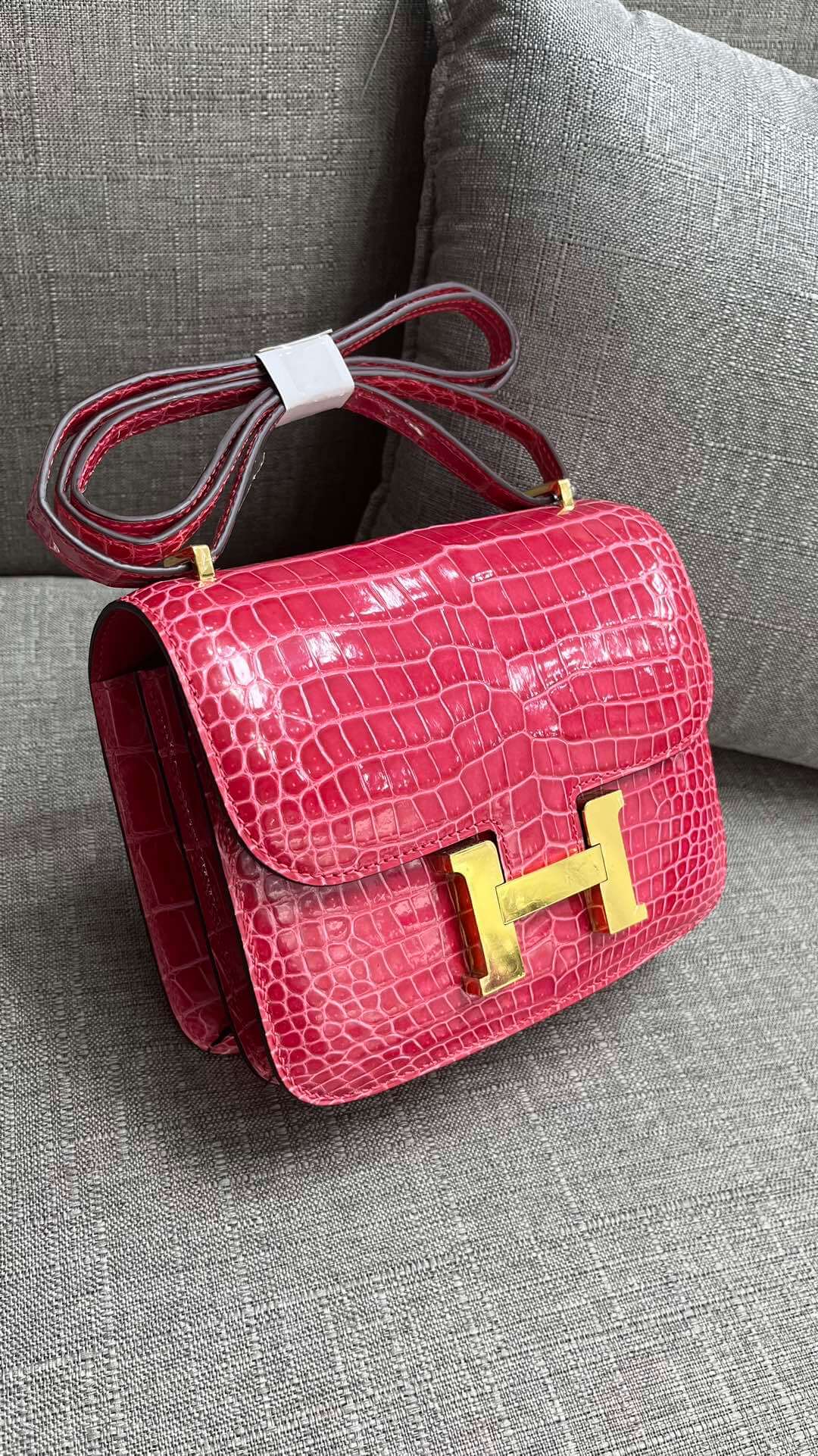 Imported HCP glossy crocodile Kangkang 19cm, extreme pink hand-stitched wax thread💕