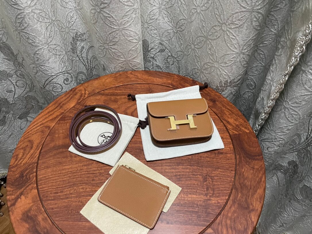 Constance slim: golden brown