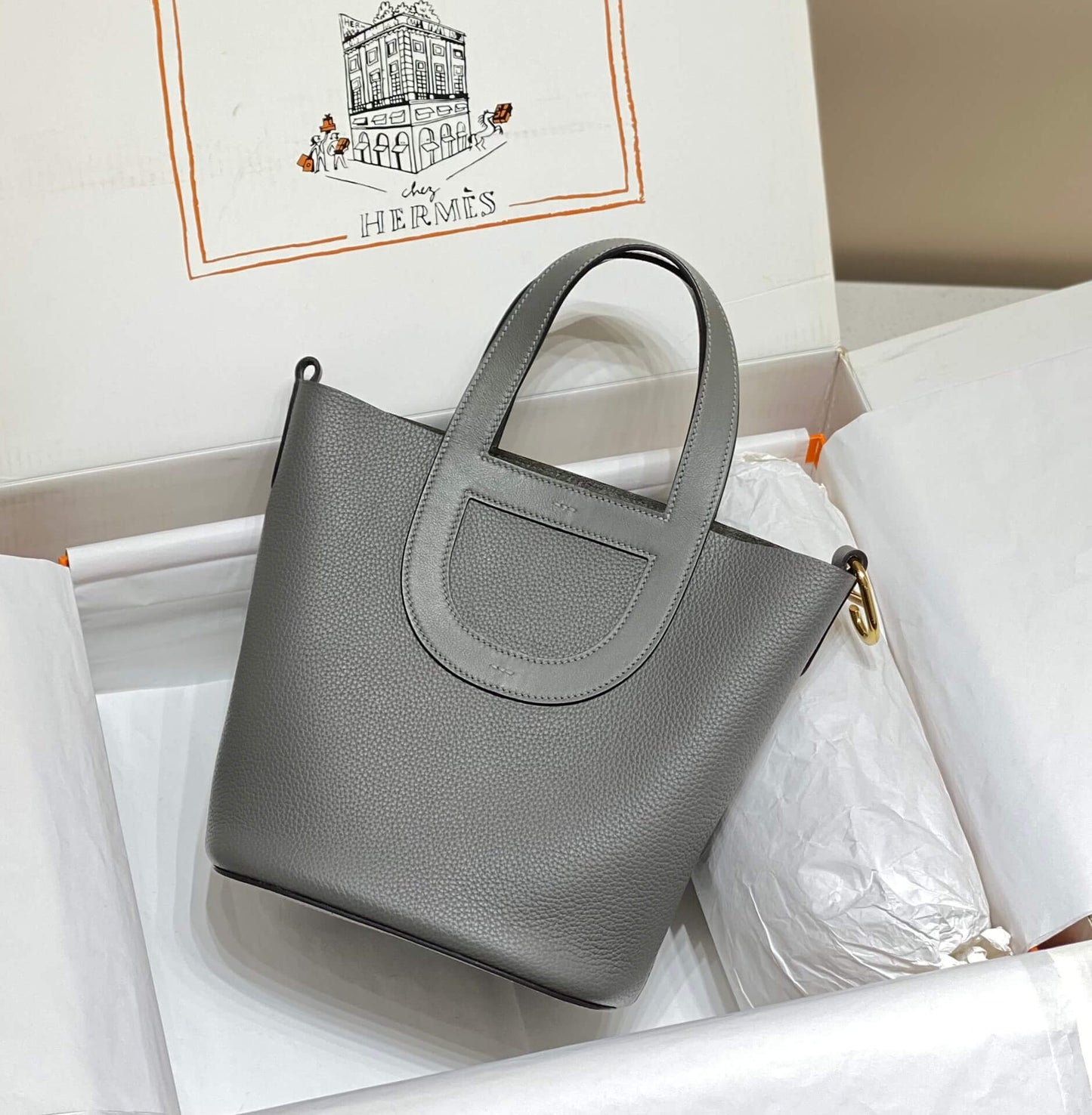 ๐๐ง ๐ญ๐ก๐ ๐ฅ๐จ๐จ๐ฉ / ๐ฉ๐ข๐๐จ๐ญ๐ข๐ง18: Cumulonimbus gray