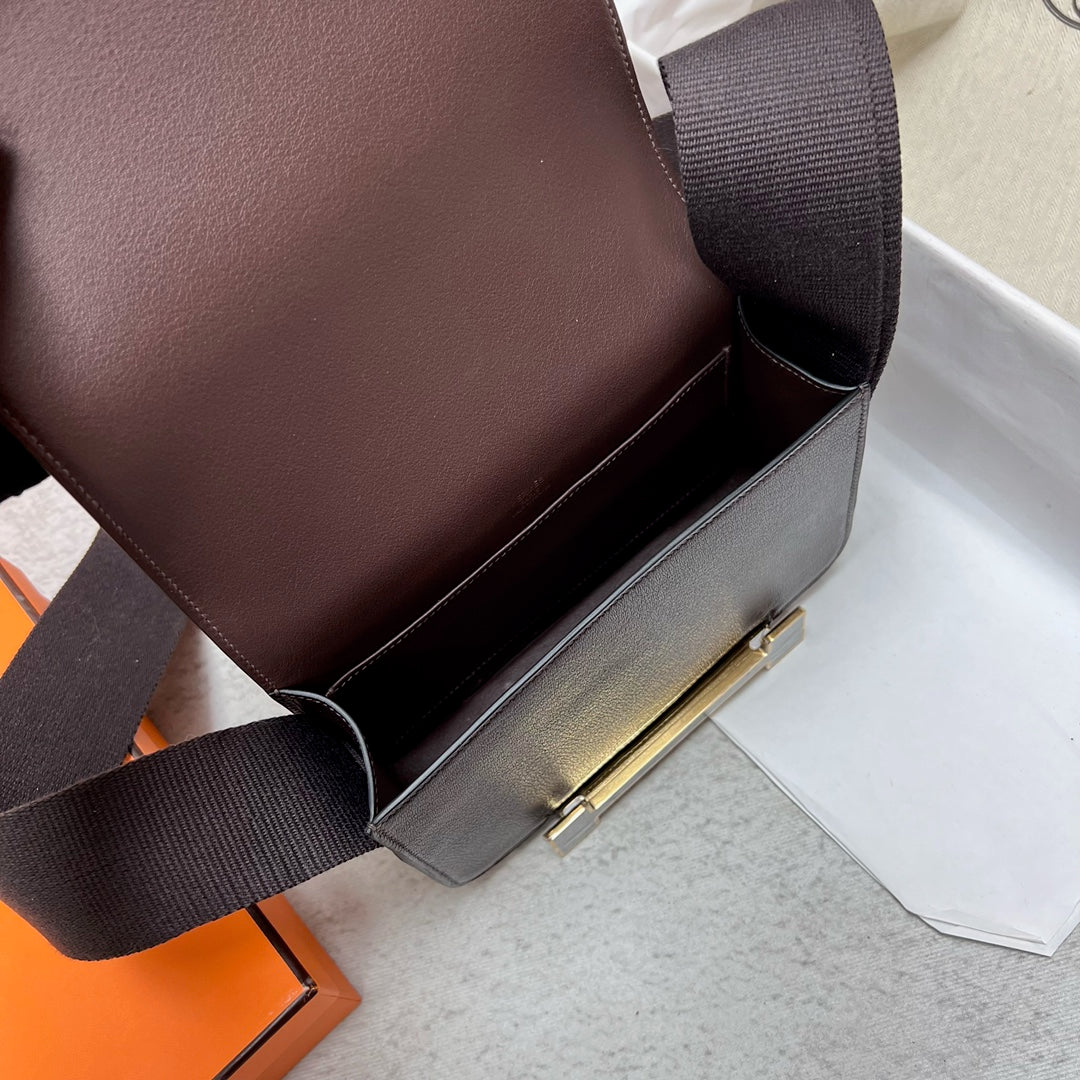 Geta 20cm chevre: saddle red