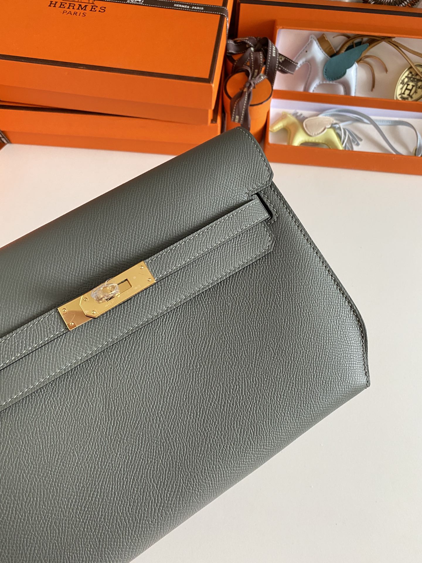 Kelly Depeches 25cm: Almond Green