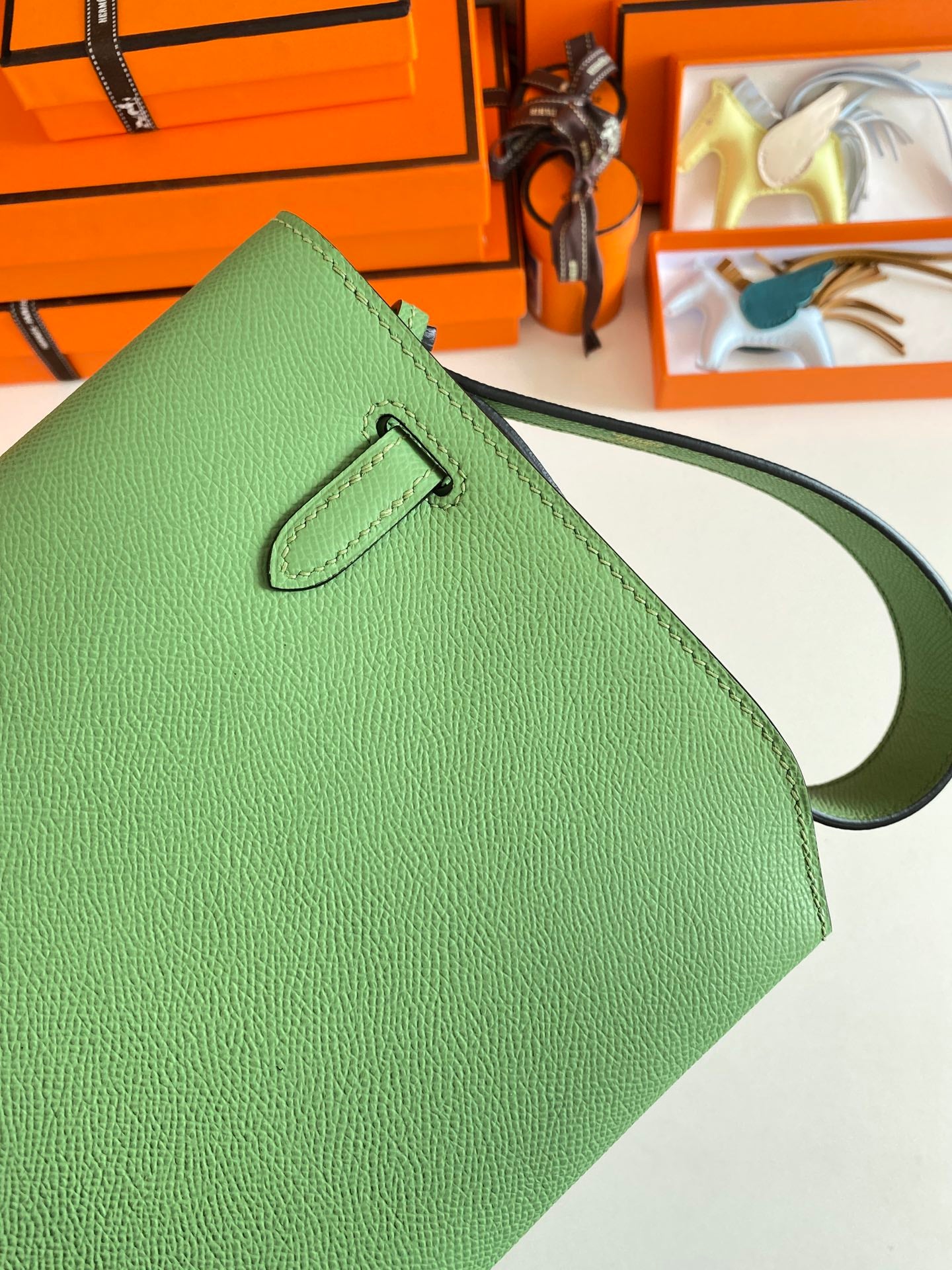 Kelly Depeches 25cm: Avocado Green