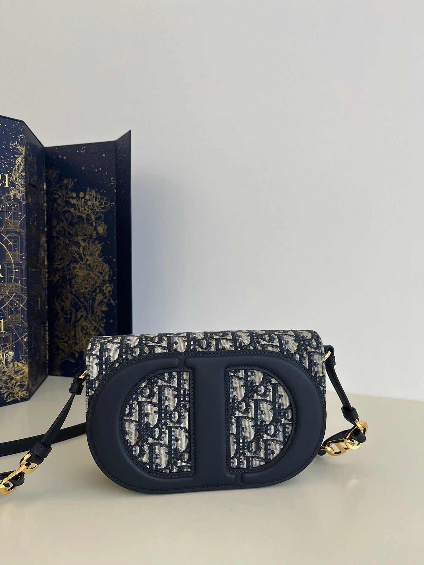 Spot goods! ️ The latest Signature series