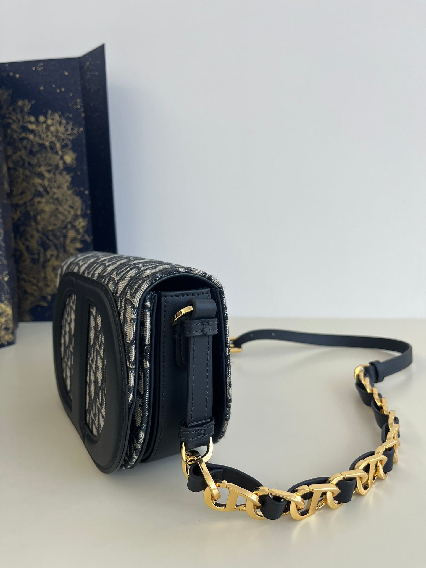 Spot goods! ️ The latest Signature series