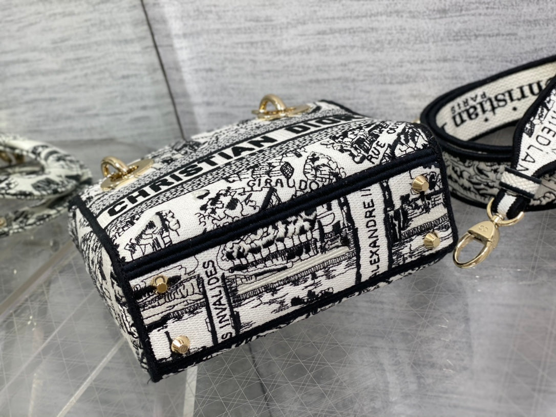 Princess Diana's miniature Paris map goods‼