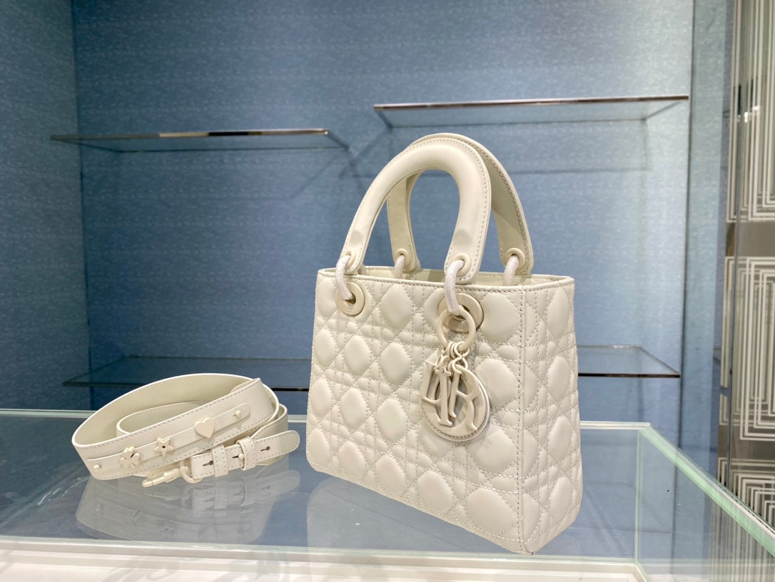 🤍🤍Lady Dior My 20cm